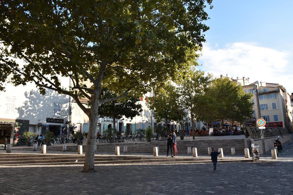Sous Le Clocher Marsella Exterior foto