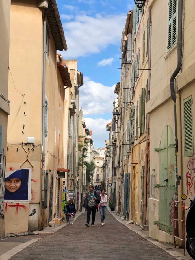 Sous Le Clocher Marsella Exterior foto